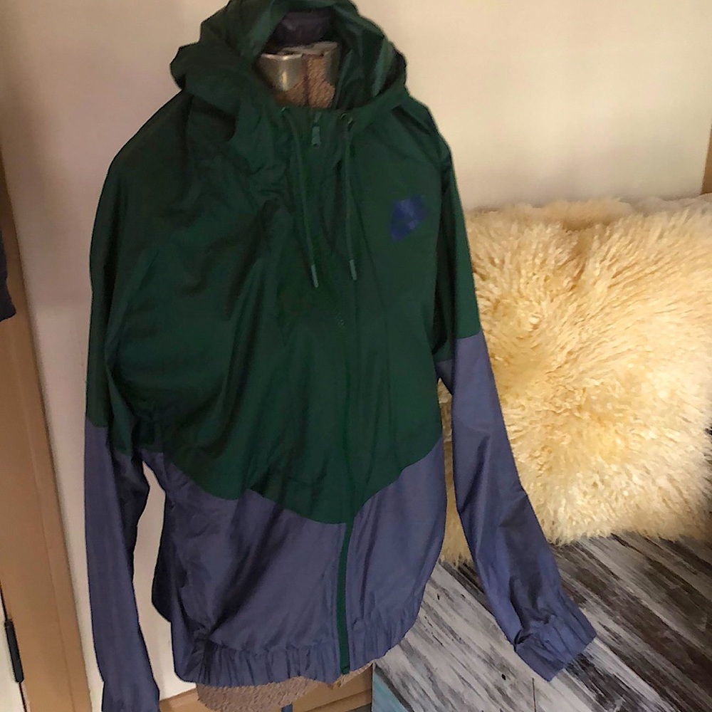 Nike - lightweight hoodie jacket